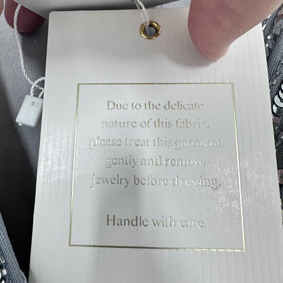 Mac Duggal Silver Sequin Long Sleeve V Neck Elegant Evening Gown Black Tie‎ 10 - Picture 7 of 14